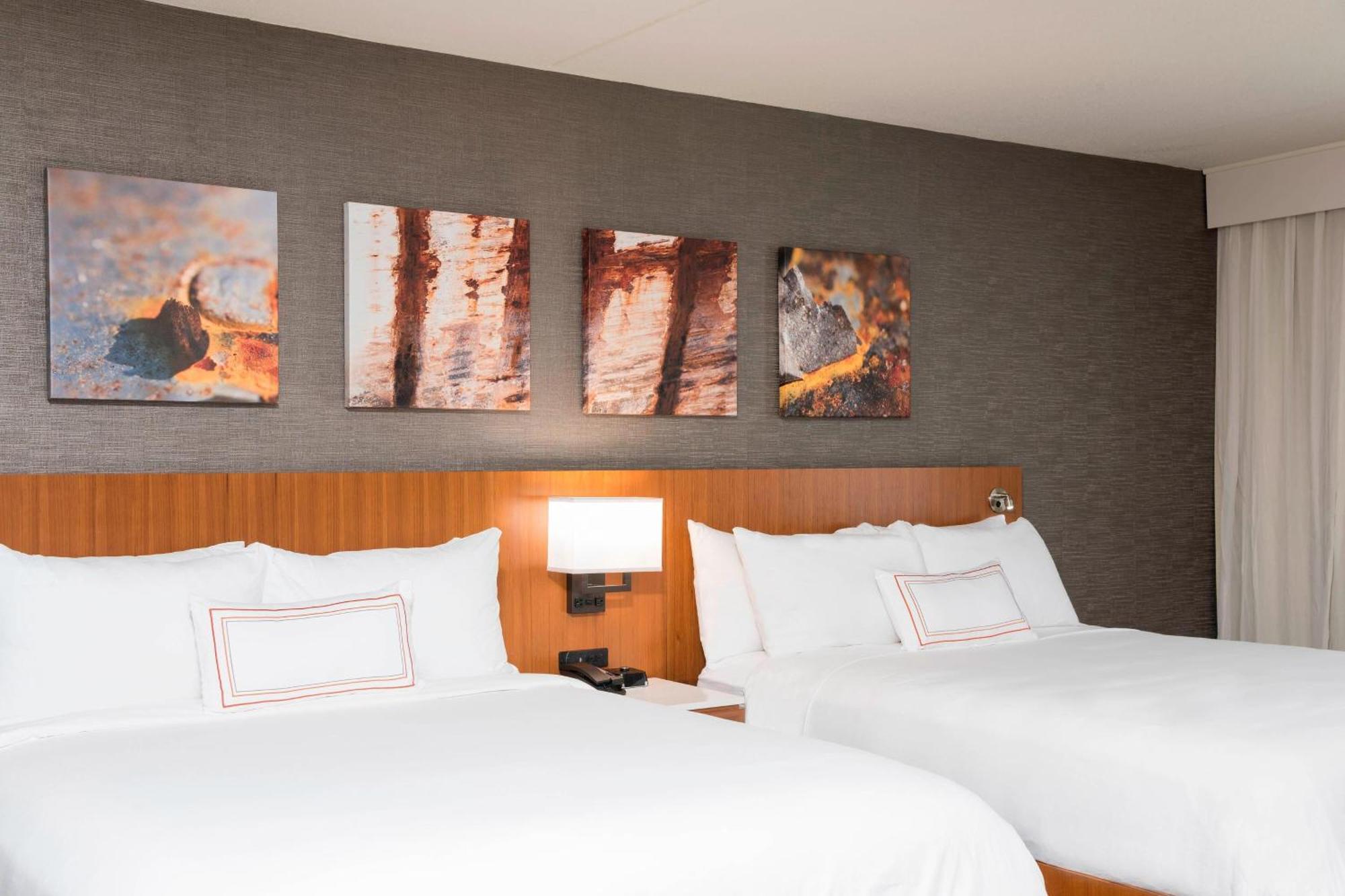 Sonesta Hotel Grand Rapids Airport Kentwood Екстериор снимка
