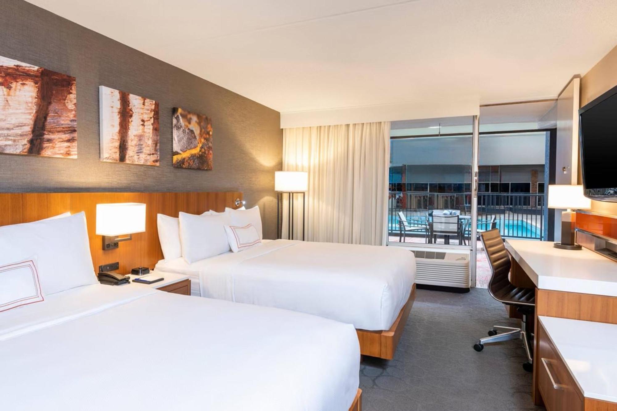 Sonesta Hotel Grand Rapids Airport Kentwood Екстериор снимка
