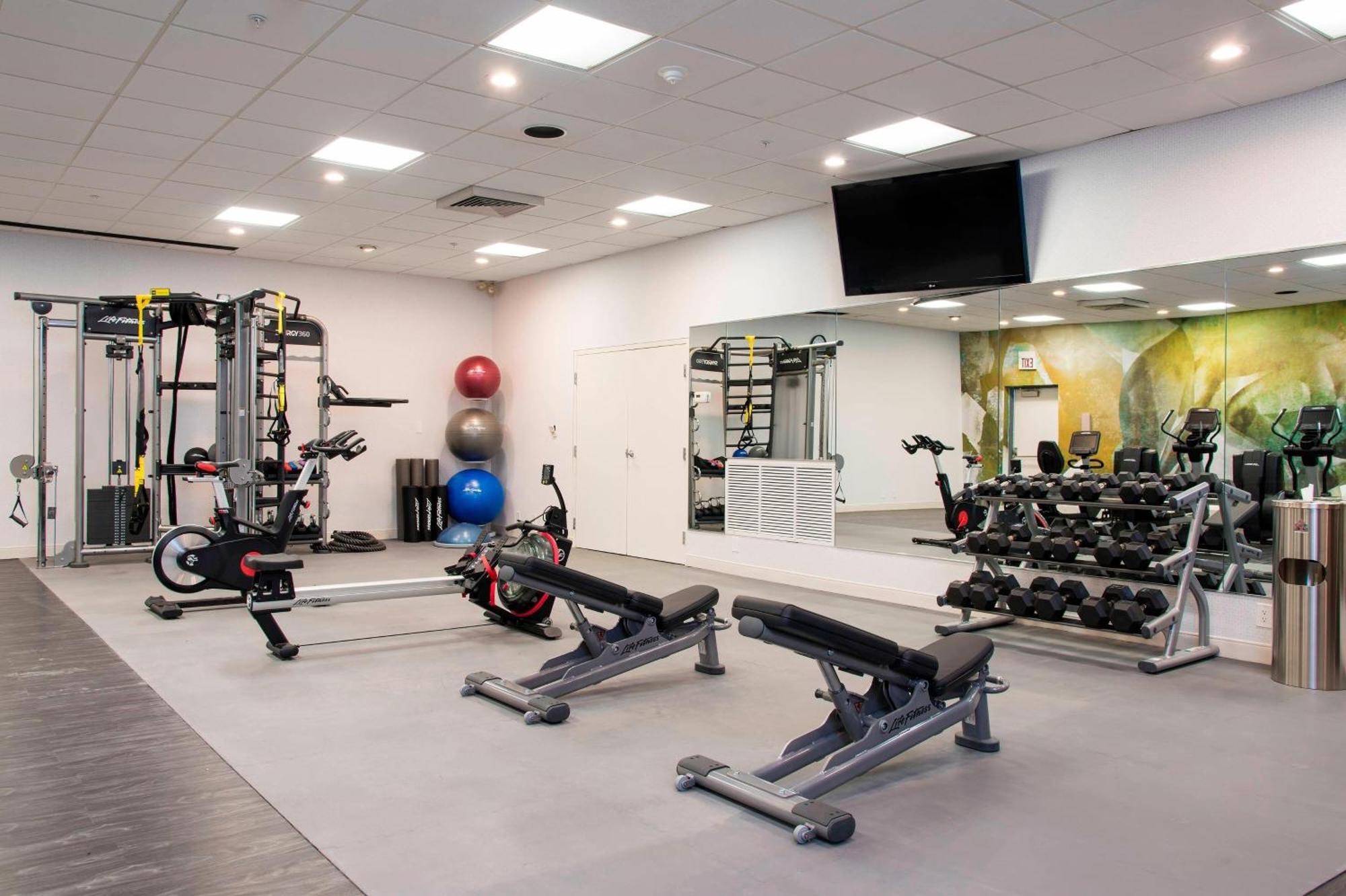 Sonesta Hotel Grand Rapids Airport Kentwood Екстериор снимка