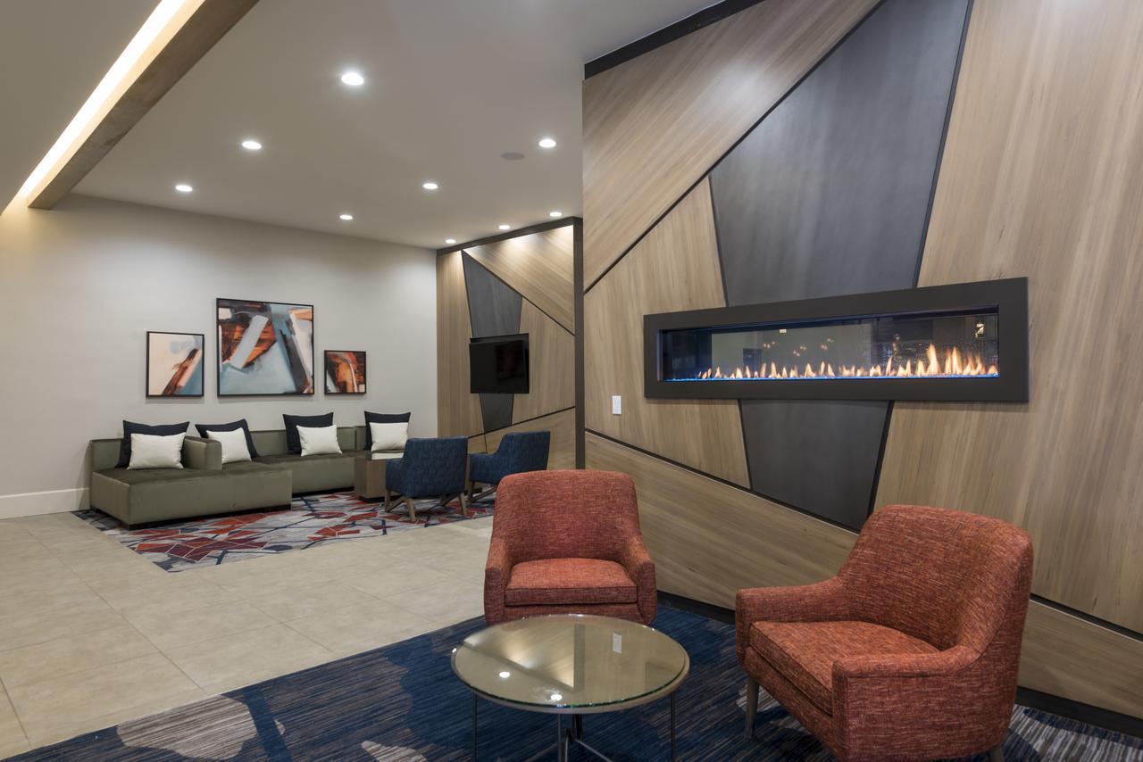 Sonesta Hotel Grand Rapids Airport Kentwood Екстериор снимка