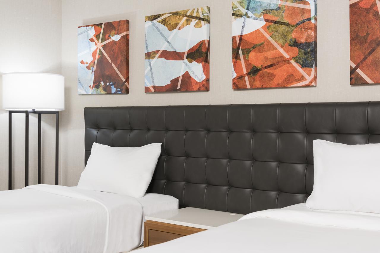 Sonesta Hotel Grand Rapids Airport Kentwood Екстериор снимка